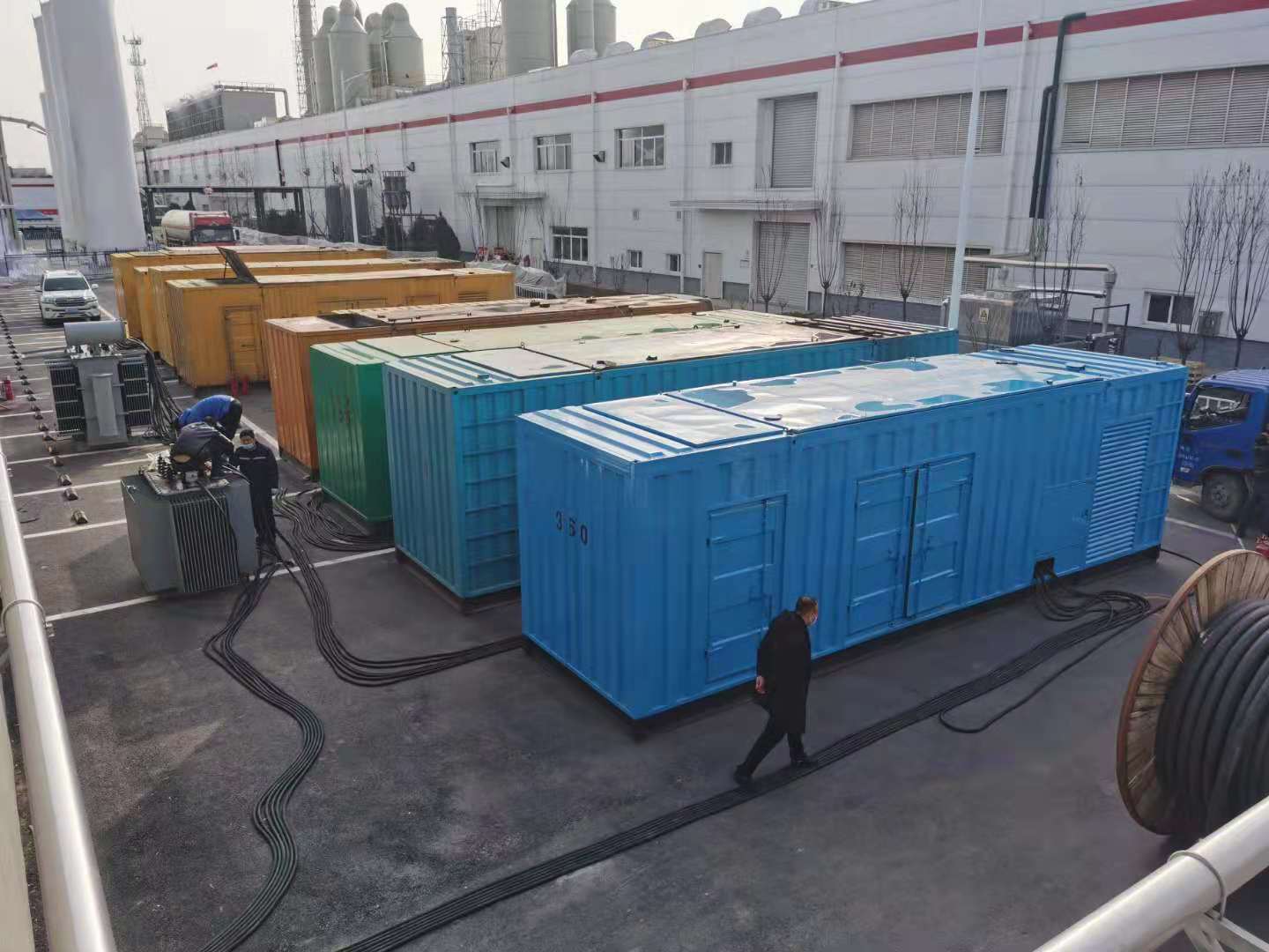 城北发电机出租-两相发电机与三相发电机有何区别?