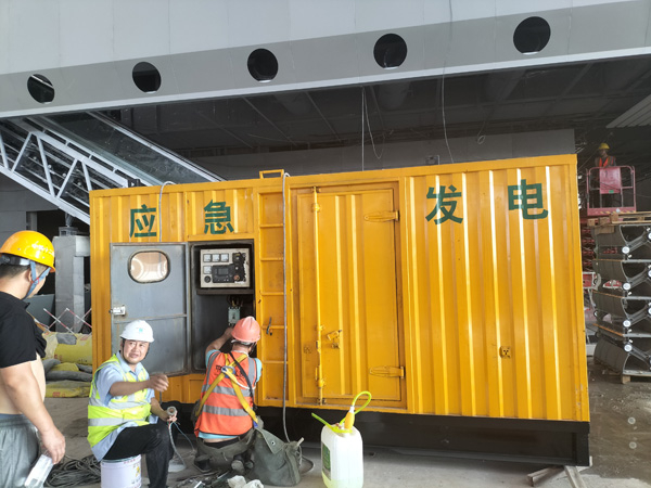 城北怎样判断空气滤清器是否需要更换？